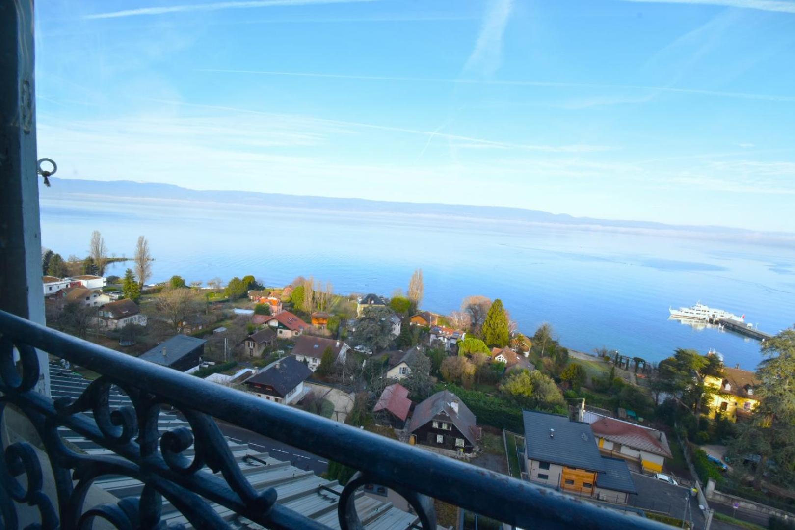 Appartement Avec Vue 180 Sur Le Lac Leman Thonon-les-Bains Exterior foto