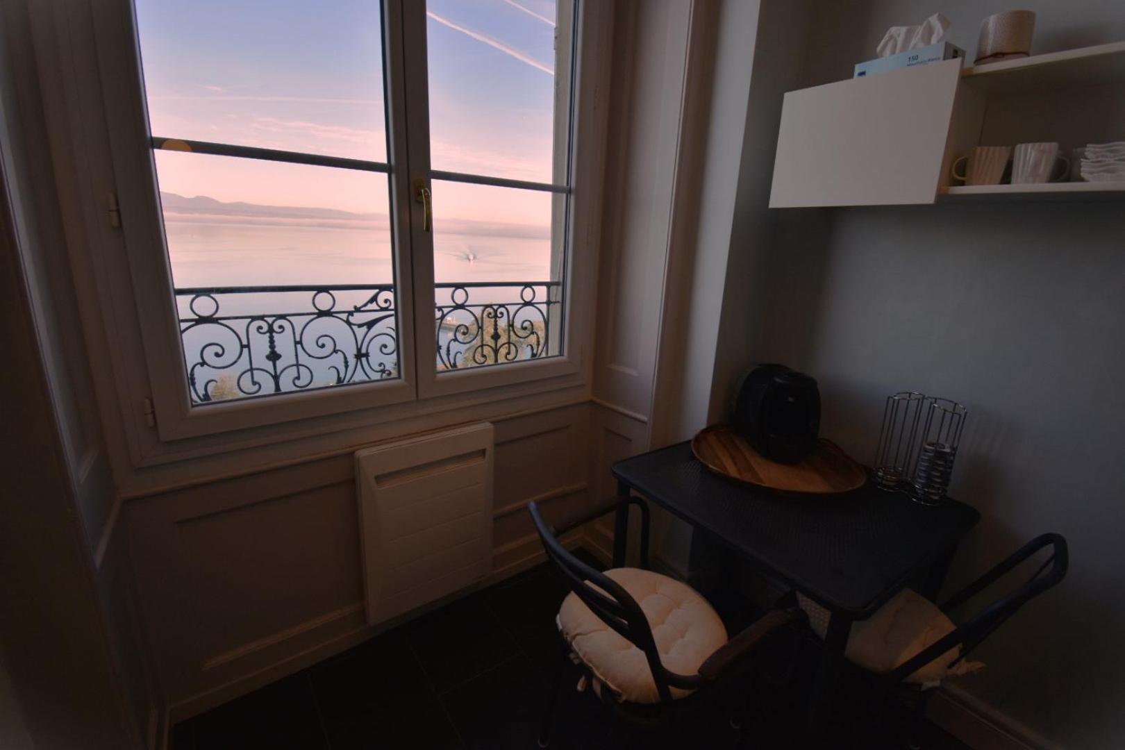 Appartement Avec Vue 180 Sur Le Lac Leman Thonon-les-Bains Exterior foto